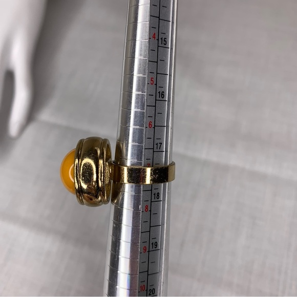 𝅺Vintage Ring Women’s 7 Opaque Caramel Round Cabochon Gold Tone Bohemian - Picture 3 of 8